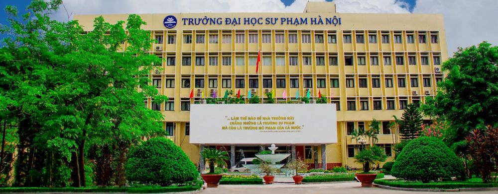 Trao Giấy chứng nhận kiểm định chất lượng chương trình đào tạo Trường Đại học Sư phạm Hà Nội